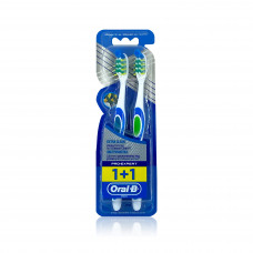 Oral B Extra Clean Medium Toothbrush 1+1